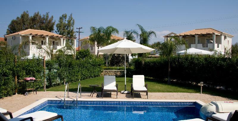 Mamfredas Luxury Resort Planos  Bagian luar foto